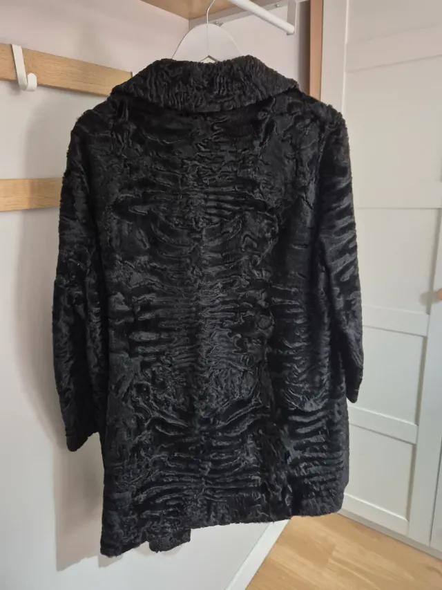 Abrigo Piel Astrakan Negro