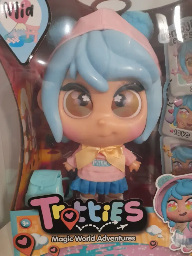 Muñeca Trotties Mia Magic World Adventures
