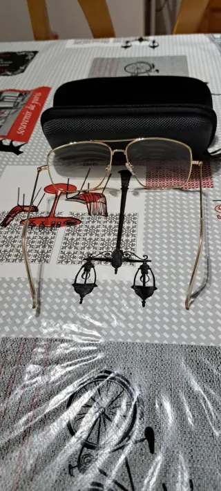 Gafas doradas montura aviador cristales blancos