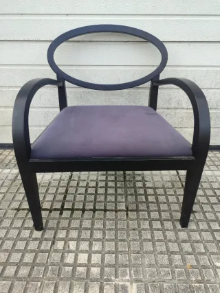 2 Sillas Andreu World Negras/Moradas