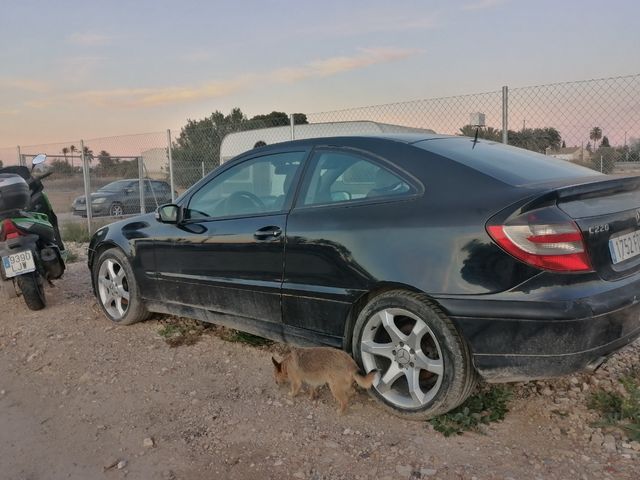 Mercedes-Benz c220 sport coupe 2007