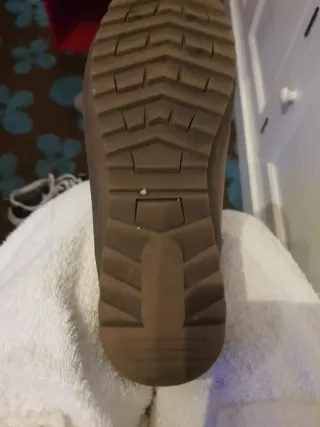 Botines borreguito beige y plateados