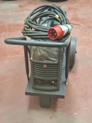 Soldadora CEA Qubox sin estrenar