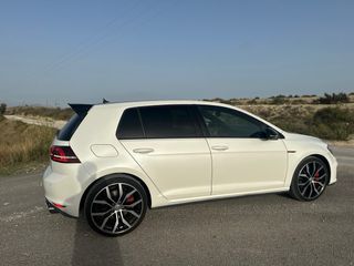 Volkswagen Golf gti 7 performance..