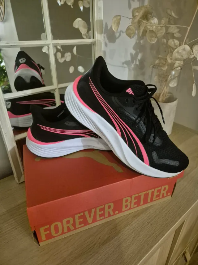 Zapatillas Puma Negras y Rosas