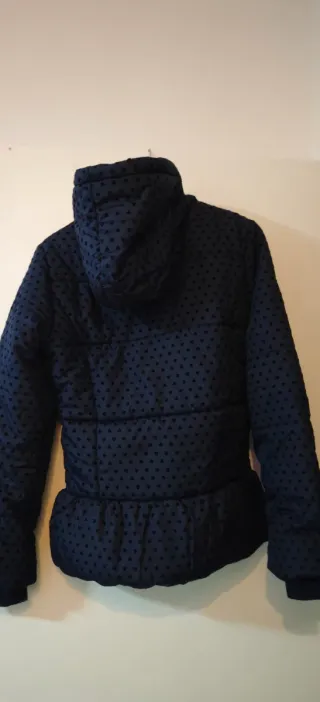 Cazadora azul con corazones