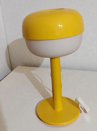 Lampada da tavolo IKEA BLÅSVERK gialla