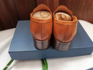 Zapatos cómodos de piel marrón talla 37