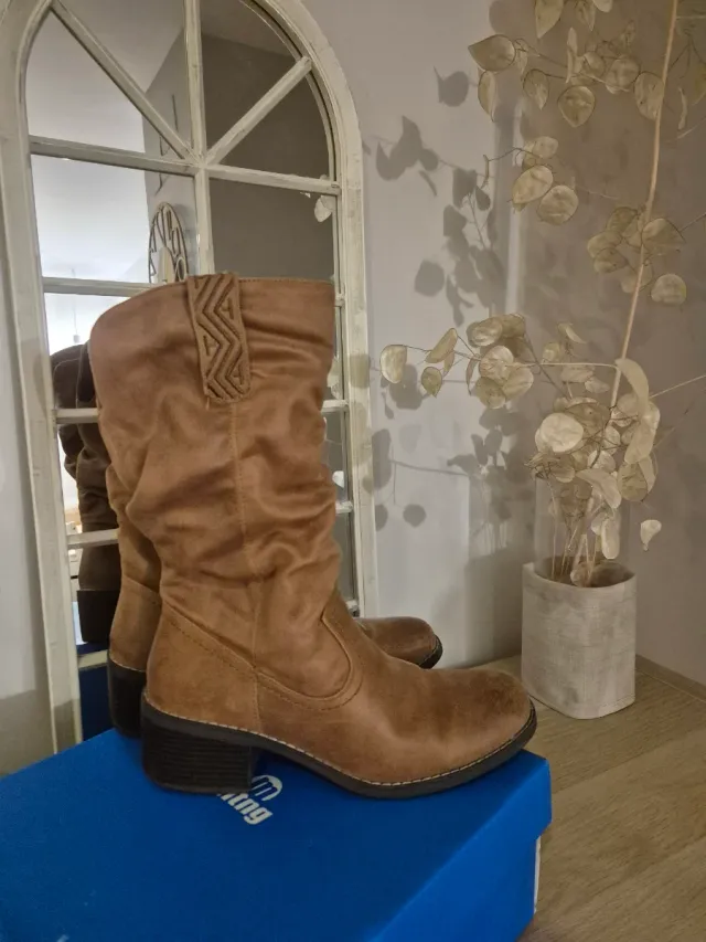 Botas Mustang Marrones Talla 41