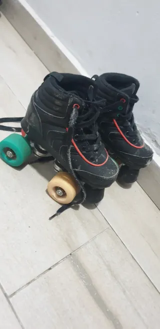 Patines 4 ruedas talla 30