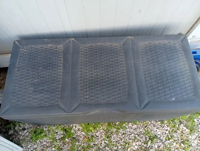 Baúl de resina gris