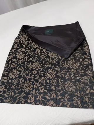 Falda Roberto Verino Seda 100% Negra y Dorada