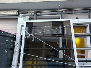 Ventana aluminio cristales tintados solares