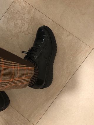 Zapatos Wonders negros charol talla 40