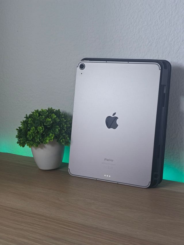 iPad Air M2 256GB 100%