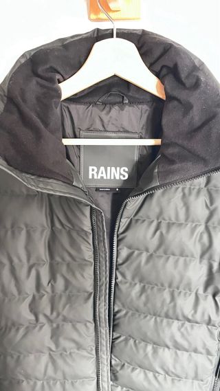 Chaqueta Rains impermeable negra