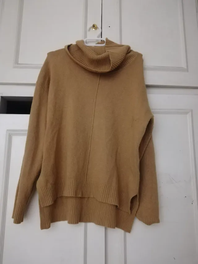 Jersey cuello vuelto marrón talla única