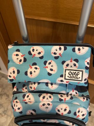 Mochila con carro y estuche