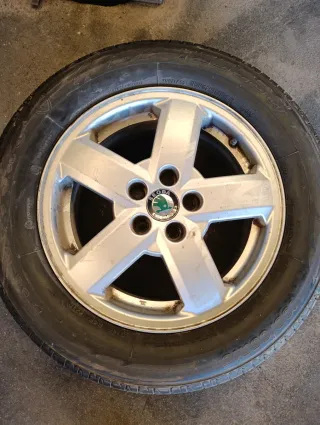 Llanta aluminio 15" Skoda