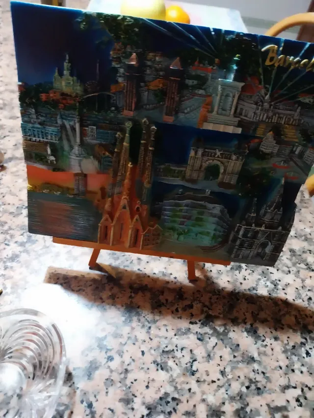 Figura Resina Barcelona Monumentos