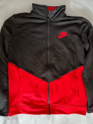 Sudadera Nike Negra y Roja