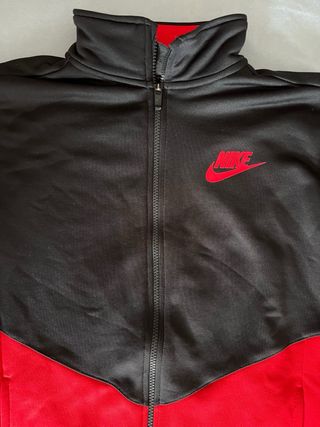 Sudadera Nike Negra y Roja
