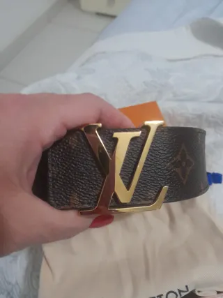 Cintura Louis Vuitton monogramma oro