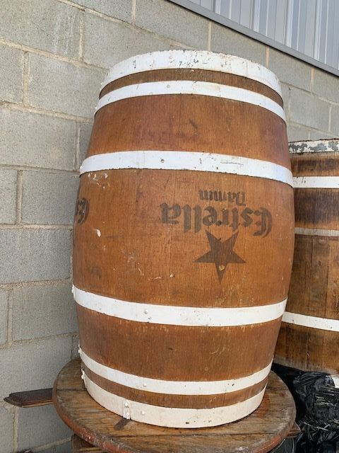 Pack 8 Barricas de Madera Estrella Damm