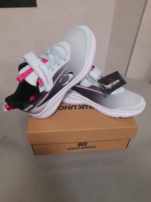 Zapatillas niña John Smith Talla 33