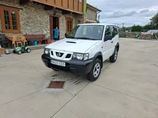 Nissan Terrano II 2003