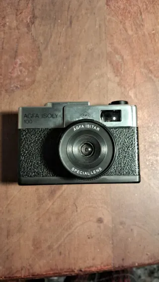 Cámara Agfa Isoly 100 con funda e instrucciones
