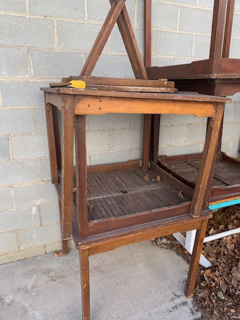 14 Mesas Madera Marrón y Turquesa