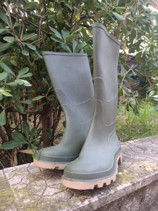 Stivali in gomma verdi taglia 41