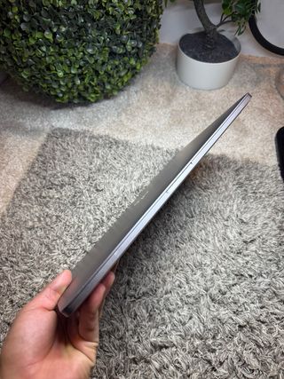 MacBook Pro Touch Bar Plata