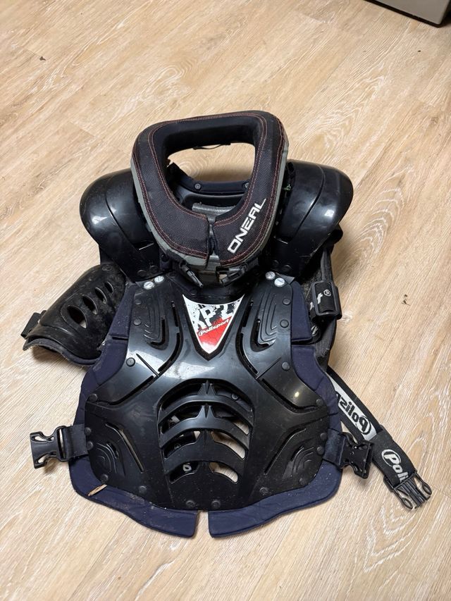 Chaleco y collarín protector moto/quad