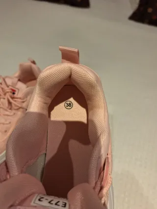 Tenis Rosas y Blancos Nuevos