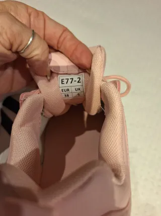 Tenis Rosas y Blancos Nuevos