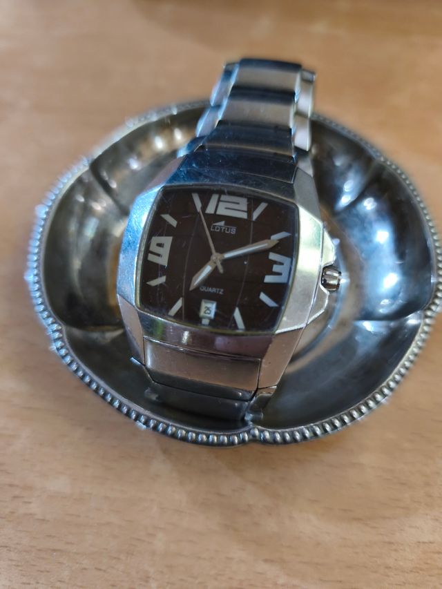 Orologio Lotus Quartz da uomo funzionante