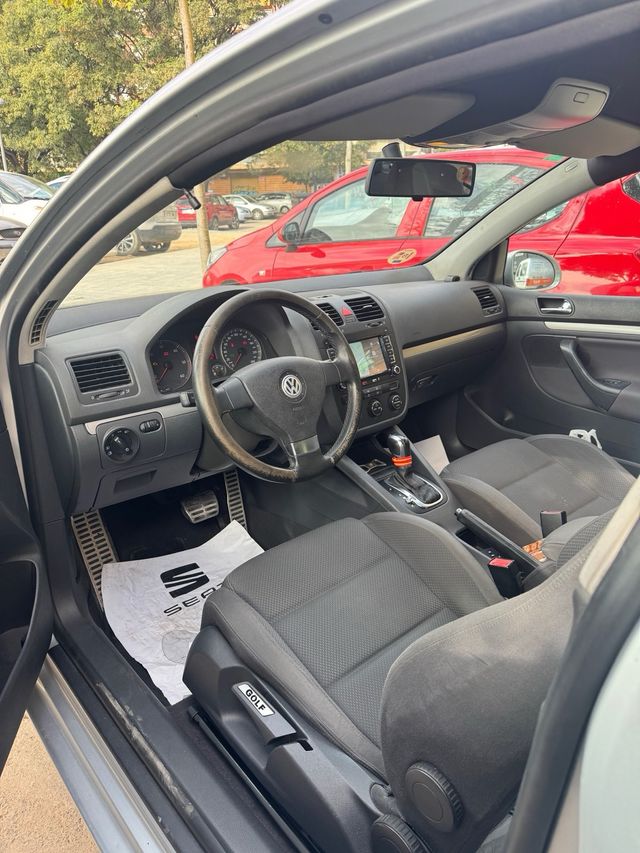 Volkswagen Golf V 2.0 TDI DSG