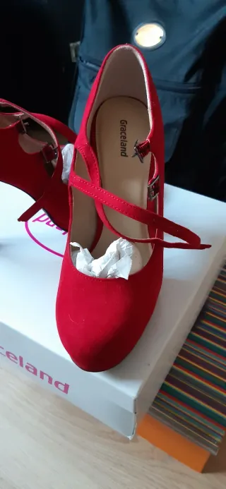 Zapatos de fiesta rojos ante T38