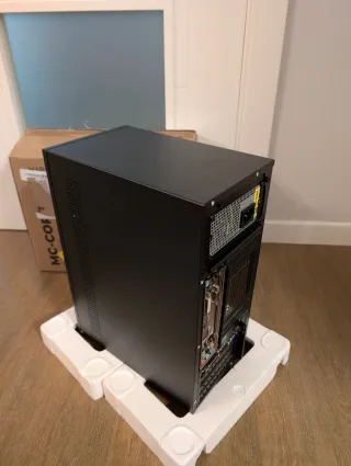 PC Windows 11, i5 + 16GB RAM, NVIDIA 2gb