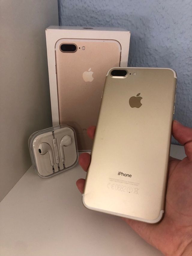 iPhone 7 Plus 128GB Dourado + Fones de Ouvido