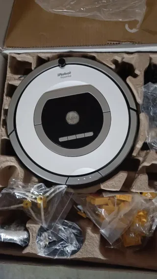 Robot Aspirador iRobot 765