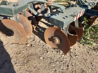 Grada de discos agrícola