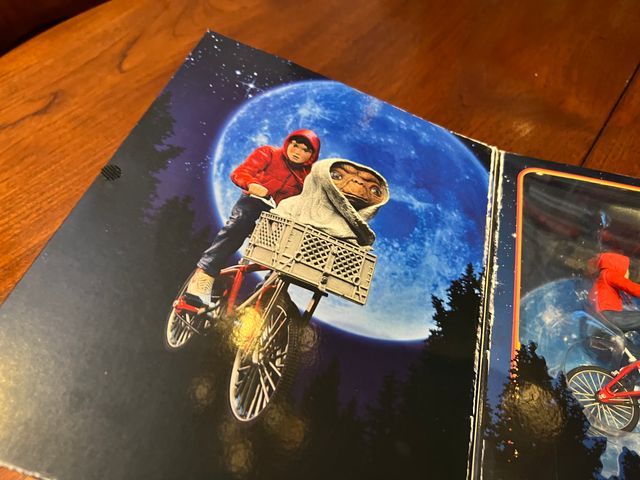 Figura NECA E.T. 40 Aniversario Elliot Bicicleta