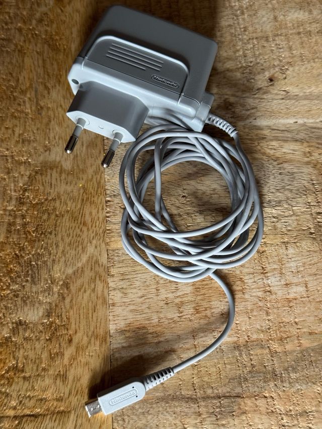 Caricabatterie Nintendo DS Originale