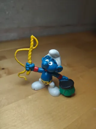 Figura vintage Pitufo Bully – Alemania (Años 80)