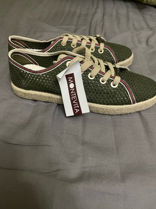 Zapatillas MONTEVITA sin estrenar