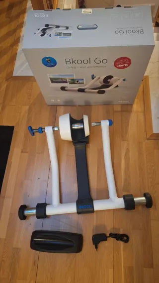Rodillo Bkool Go Ciclismo y Simulador inteligente