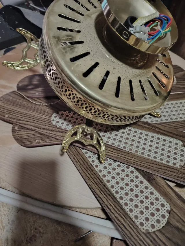 Ventilador de techo vintage metal y madera